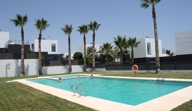 Modern holiday home in Costa Blanca on La finca golf resort
