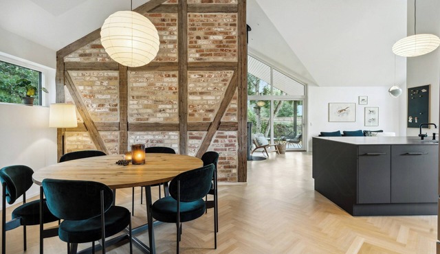 Modern home close to Hjelm Deep