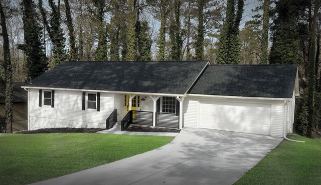 Modern Home w/In-Law Suite – 5BR, 3BA, 2 Kitchens, Theater Room, 3,000 Sq Ft