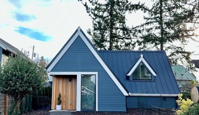 Modern Home with Cedar Sauna & Outdoor Patio