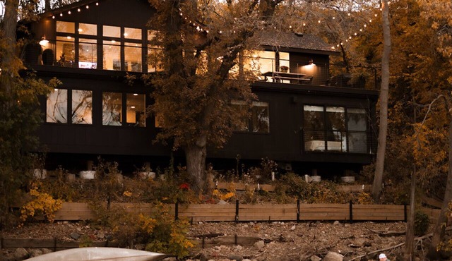 Modern Home with private beach on St Croix River