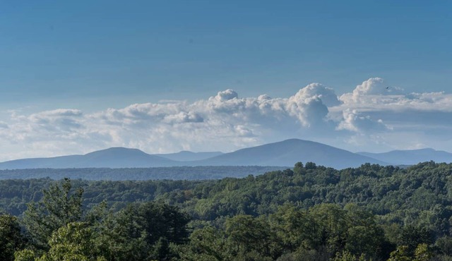 Modern Home With Stunning Mountain Views