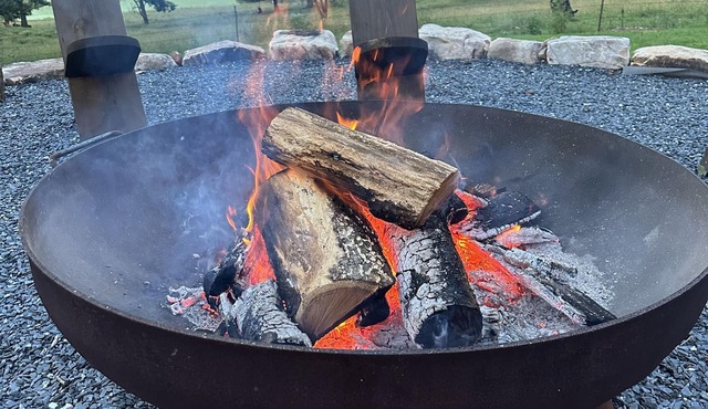 Modern home Yonah Views - King Beds + Wine Country Bliss