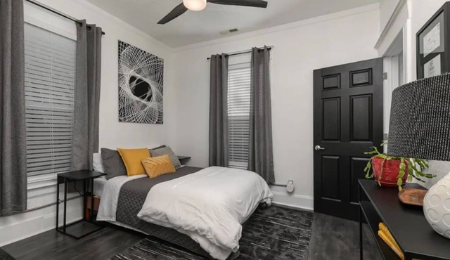 Modern/Hot Tub/EV Chg/Office/Cannabis Friendly*