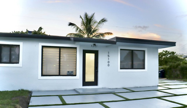 modern house- 5 min from zoo