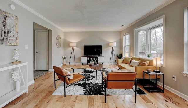 Modern House by Indy Motor Speedway w/3BR