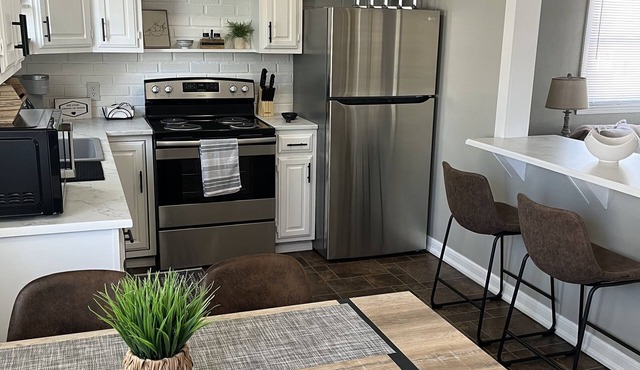 Modern House for Traveling Professionals!