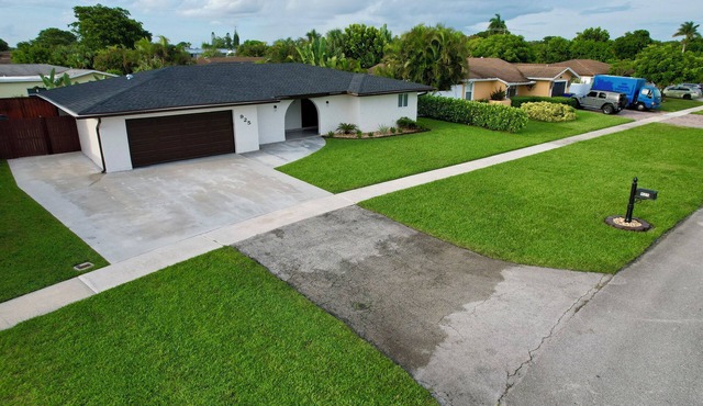 Modern house in Palm Beach County