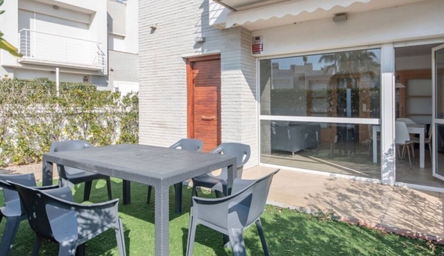 Modern house in Altafulla near sea, air-conditioned, WIFI, pool, family-friendly