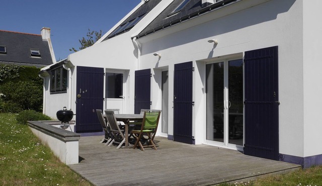 Modern house in Sauzon with garden and Wi-Fi