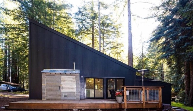 Modern House w. Fast Internet in 1 Acre Land