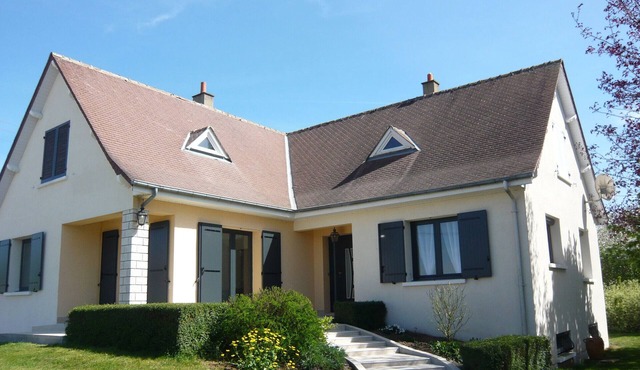 Modern house with garden, pet-friendly, Wi-Fi, private parking