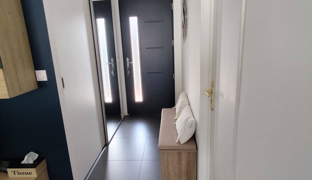 Modern house with garden - 4 bedrooms - 10 min from the beaches of Royan