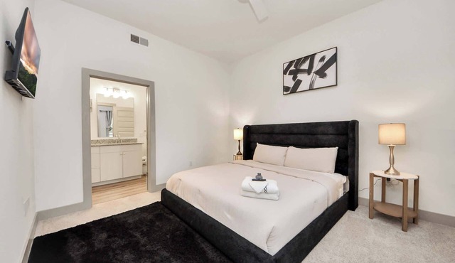 Modern Houston Escape Bowling, Pool Table & Gym