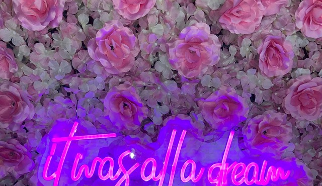 Modern Industrial Duplex w/Master EnSuite⭐️A Hideaway On Your Getaway!