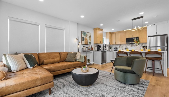 Modern Japandi 2BR w/Parking