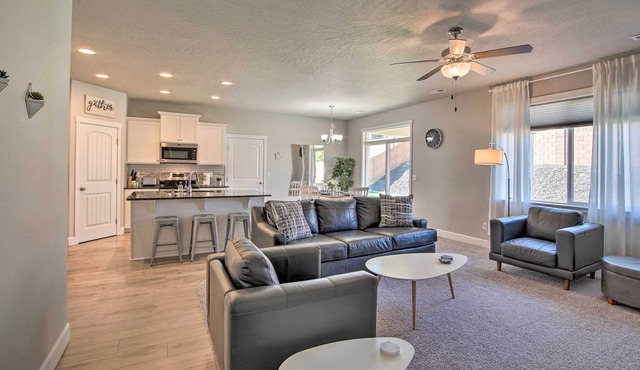 Modern Kennewick Home Near Golfing & Wineries