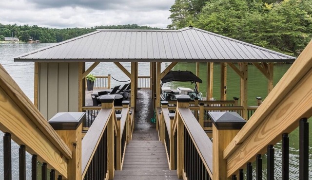 Modern Lake Hickory Home w/Dock, Kayaks, Firepit & Game Room