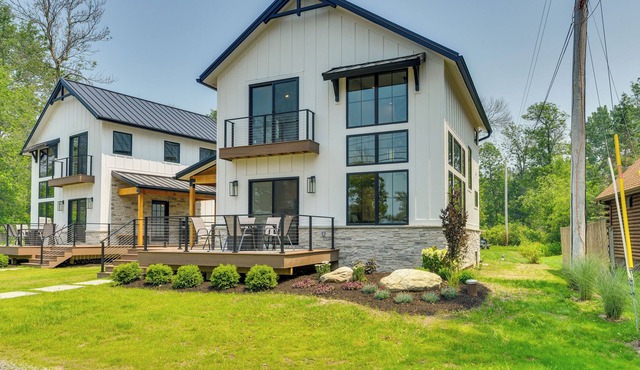 Modern Lake Ontario Escape w/ Beach Access!