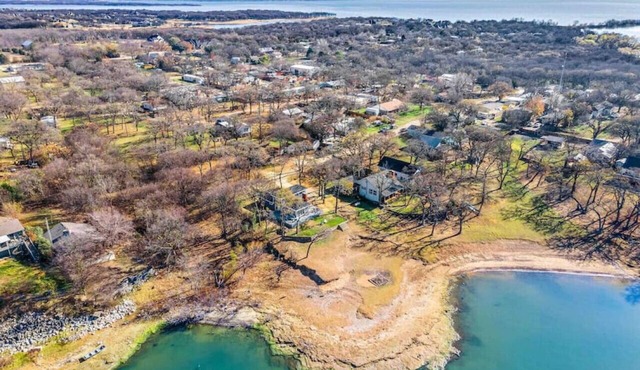 Modern Lakefront Loft Retreat ~ Private Beach & Water Toys