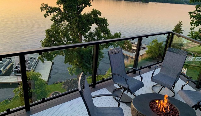 Modern Lakehome with Rooftop Deck and Fire Fixture on Lake Chetek