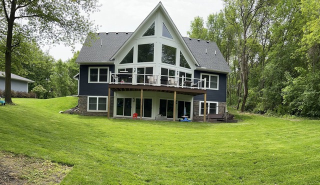 Modern Lakeside Home built in 2021 only 45 min south of Twin Cities