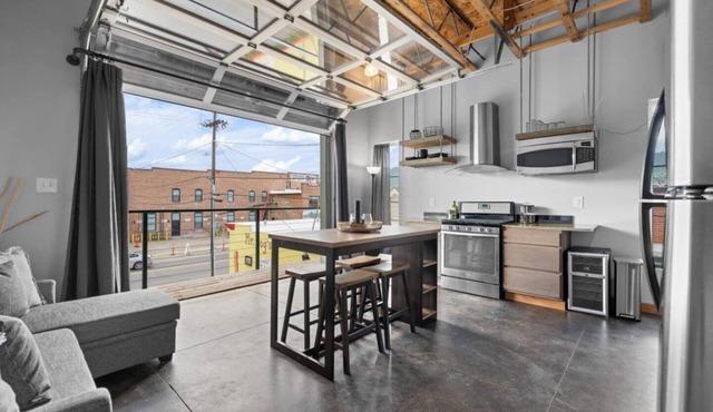 Modern Loft in Downtown Butte