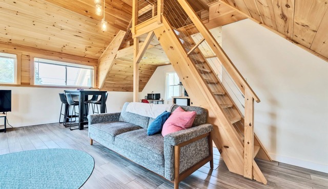 Modern Loft with a timeless Ocean View