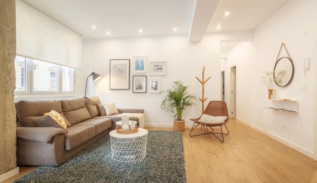 MODERN LOVELY HOUSE GUGGENHEIM