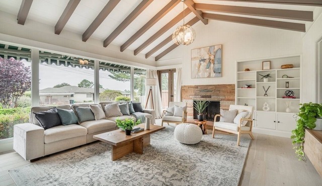 Modern Lux home by downtown Carmel 3bd 2ba