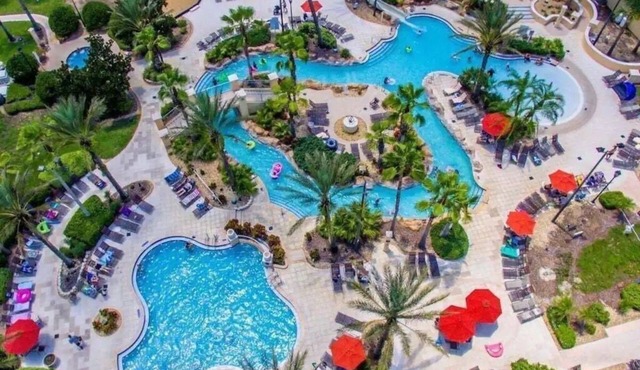 Modern lux townhome @ spa/water park resort (Regal Palms) minutes to Disney