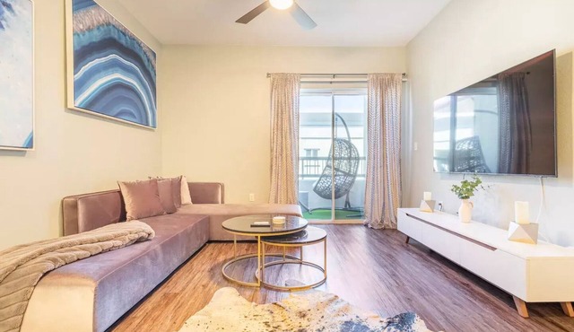 Modern Luxe 1bd/1bath Dream Apartment by Six Flag Magic Mountain/Santa Clarita
