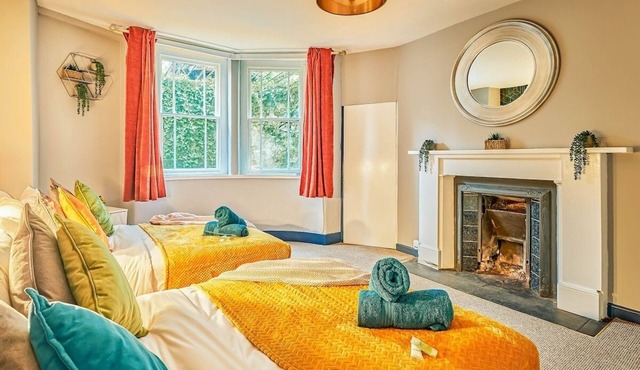 Modern Luxe Flat + Parking