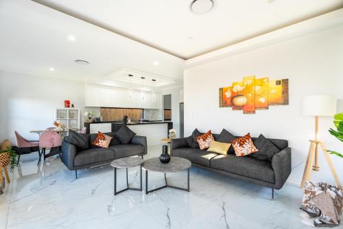Modern, Luxurious & Brand New Home 4 bedroom home in Sydney