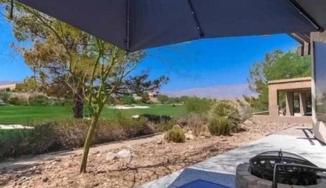 Modern, Luxurious Home on Rams Hill Golf Course