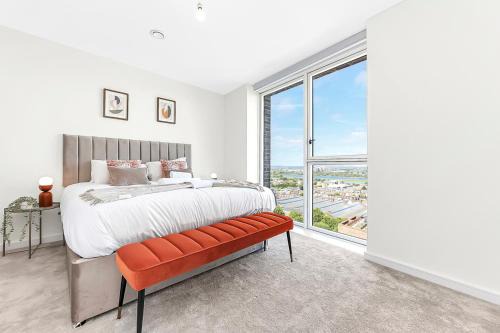 Modern Luxurious 3BR Flat with Lovely Views