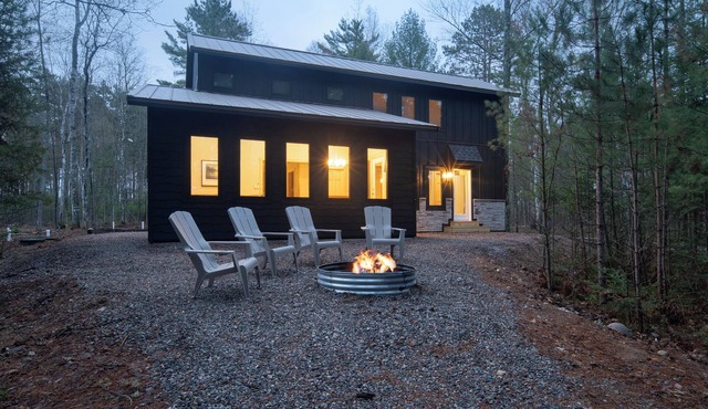 Modern luxury 2 bedroom on Eleanore Lake in Wisconsin's Northwoods