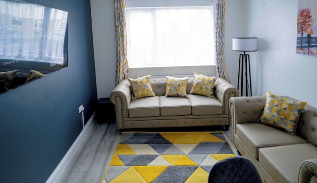 Modern luxury 2-bedroom apartment