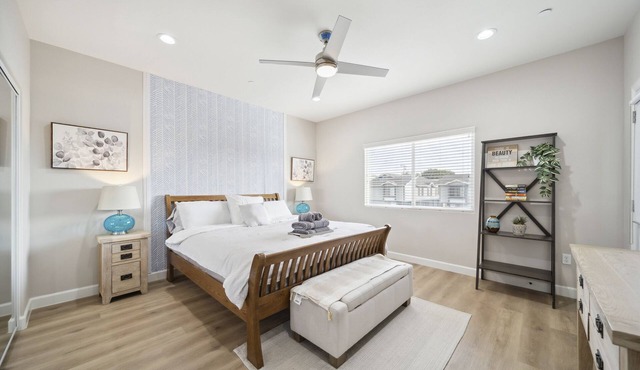 Modern Luxury - 4 bedroom - 14 guests - Disney +EV Charge