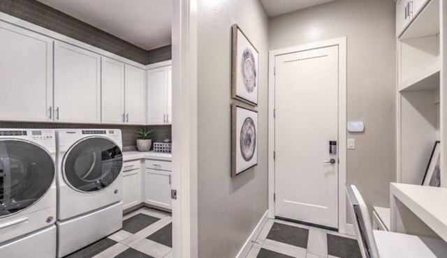 Modern Luxury Condo in Seven Hills - Minutes from the Strip