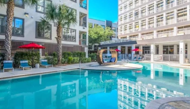 Modern Luxury Downtown Houston Condo -Stylish Stay in the Heart of the City