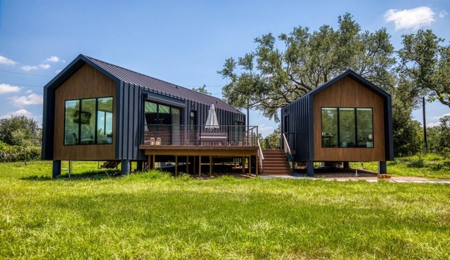 Modern Luxury Escape near Round Top!