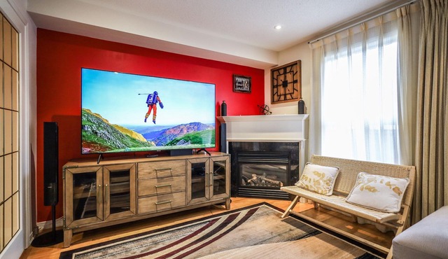 Modern Luxury Home - 30 Days plus rental