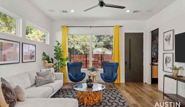 Modern Luxury Home - Minutes from Lady Bird Lake