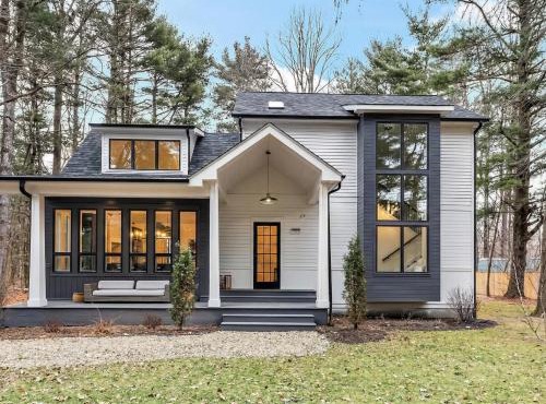 Modern Luxury Home Pool & Spa at Warren Dunes