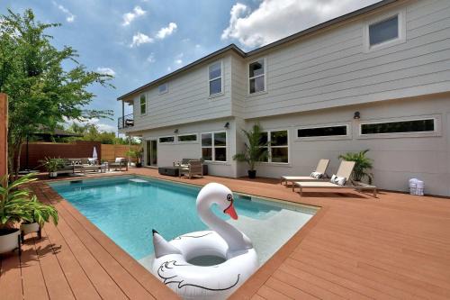 Modern Luxury Home with Shared Pool