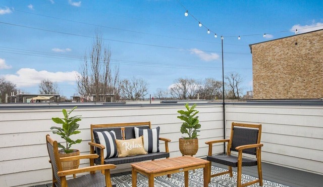 Modern Luxury + Hot Tub | Near Broadway