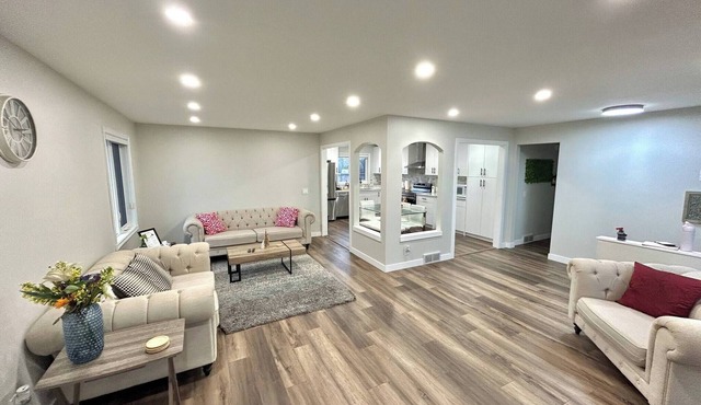 Modern Luxury in Richmond West