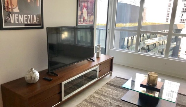 ⭐Modern Luxury King 1BD⭐ by Rogers Centre, CN Tower