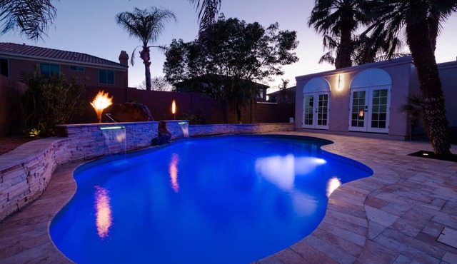 Modern Luxury! Only 10 min. to AZ Athletic Grounds & A+ Dining Shopping!